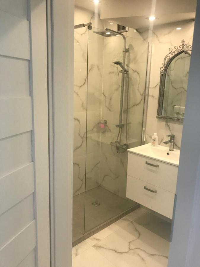 Chanel Centrum Apartmán *
